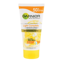 I1 Garnier Bright Complete Vitamin C Face Wash 150ml / (件)